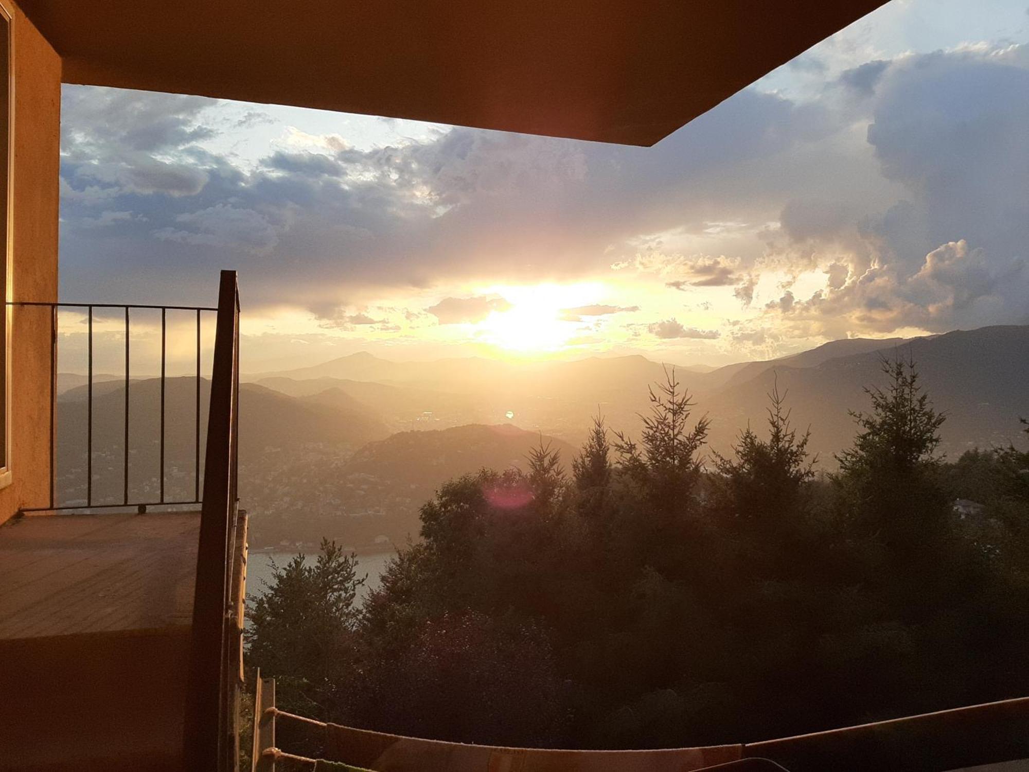 Il Nido Della Fenice Brunate Kültér fotó